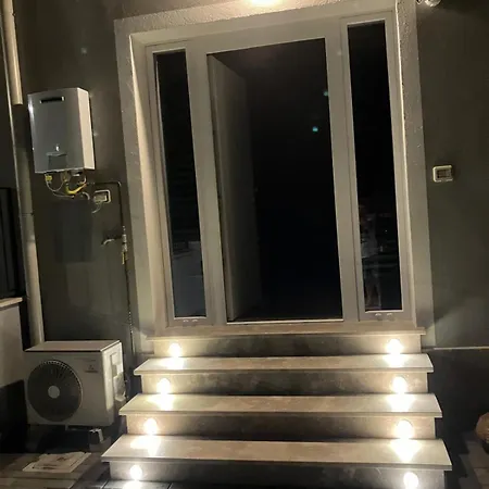 Rebibbia Guest Art Metro B * Rome