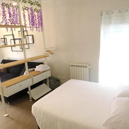 Rebibbia Guest Art Metro B * Rome