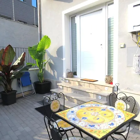 Rebibbia Guest Art Metro B * Rome